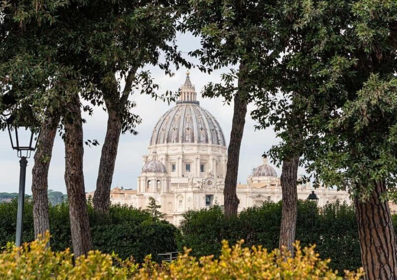 St. Peter's Basilica Reserved Entry & City Highlights - Key Points