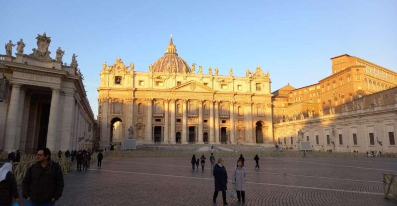 st-peters-basilica-tour-with-dome-and-crypts