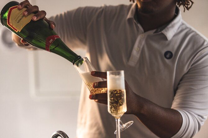st-thomas-champagne-sunset-sail-with-open-bar-hors-doeuvres-ritz-carlton