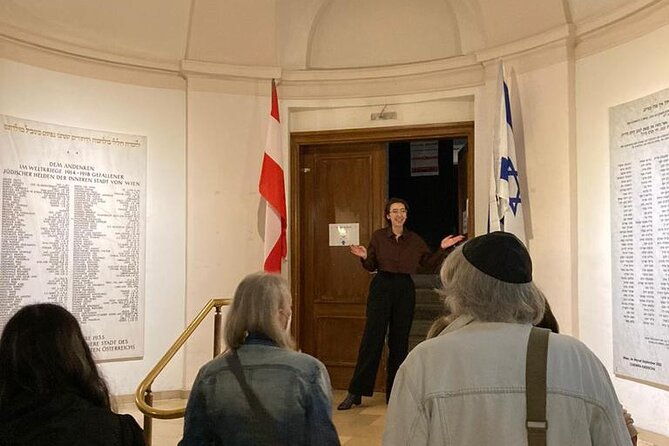 stadttempel-admission-ticket-with-a-guided-tour