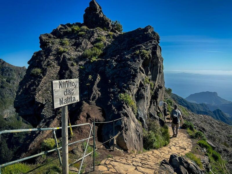 stairway-to-heaven-pico-do-areeiro-in-madeira-island-2
