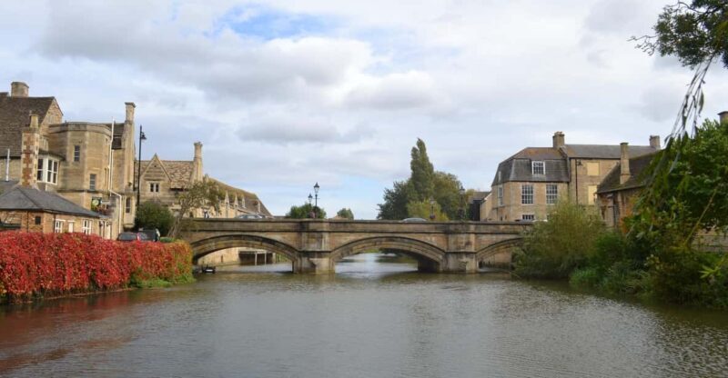 Stamford: Guided Walking Tour of Stamford - The Sum Up