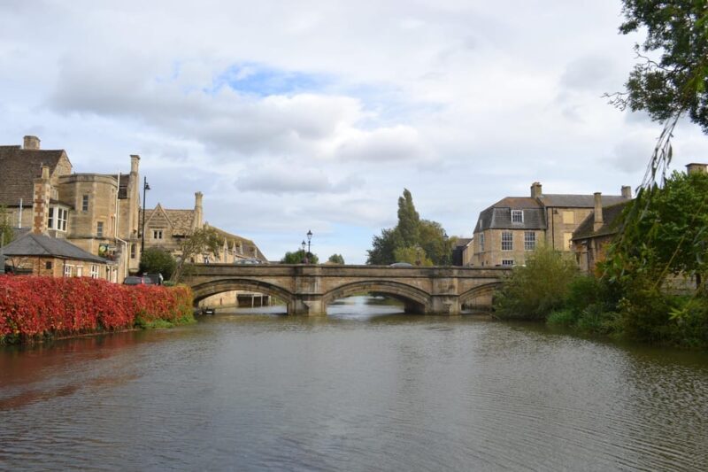 Stamford: Guided Walking Tour of Stamford - FAQ