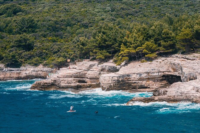 stand-up-paddle-boarding-adventure-in-pula-2