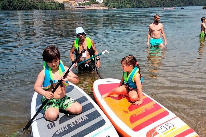 stand-up-paddle-discovering-desert-beaches-of-douro-river-pick-up-included