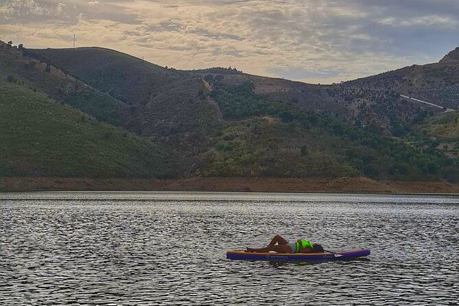 stand-up-paddle-experience-at-lagos-do-sabor
