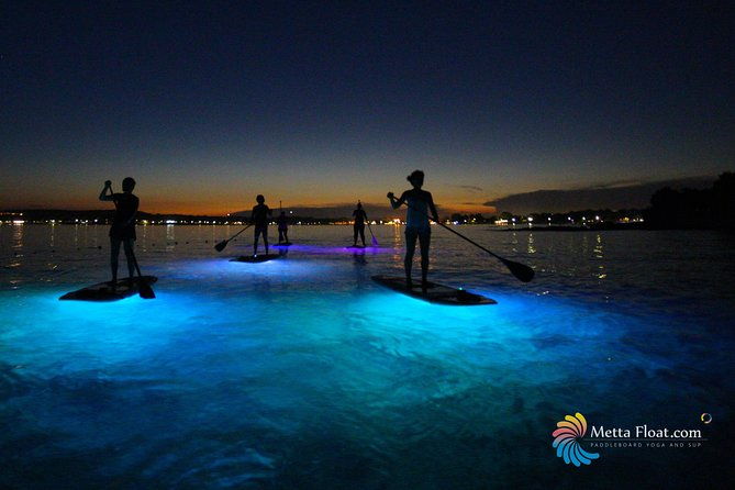 stand-up-paddle-glow-night-tour-in-pula