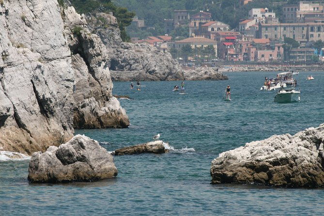 stand-up-paddle-guided-tour-through-amalfi-coast