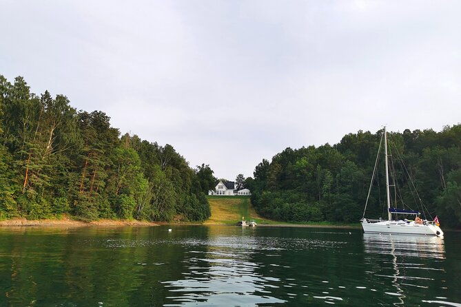 stand-up-paddleboard-adventure-in-leangbukta