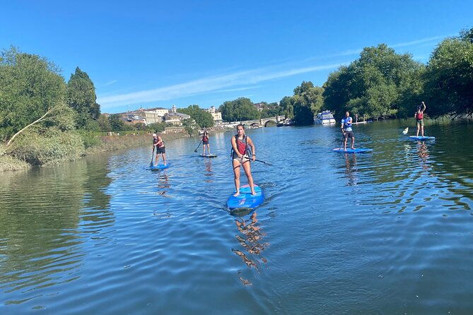 stand-up-paddleboarding-on-the-beautiful-thames-at-richmond