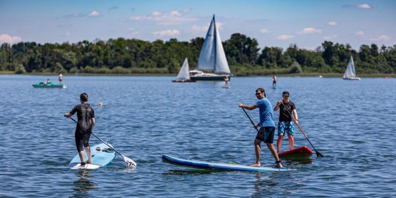 stand-up-paddling-at-lake-chiemsee