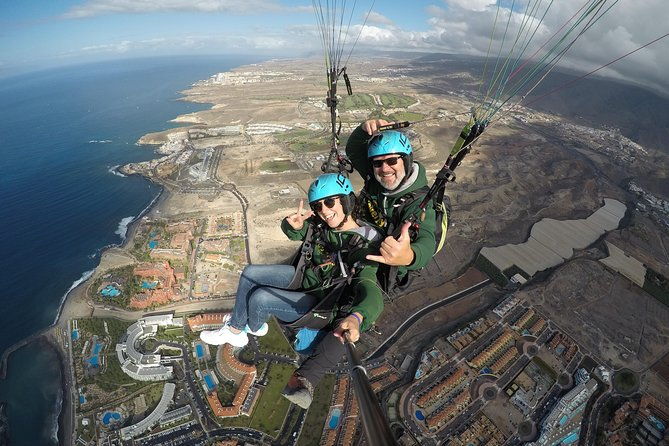 standard-paragliding-tandem-flight-over-adeje-tenerife-south