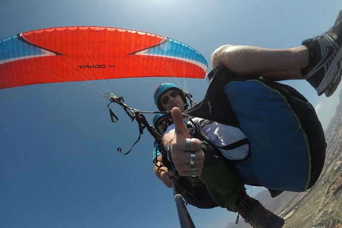 standard-paragliding-tandem-flight-over-adeje-tenerife-south