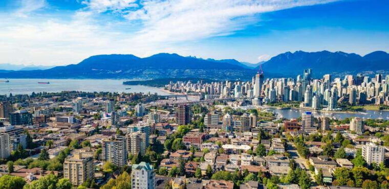 stanley-park-to-totem-poles-vancouvers-scenic-walk