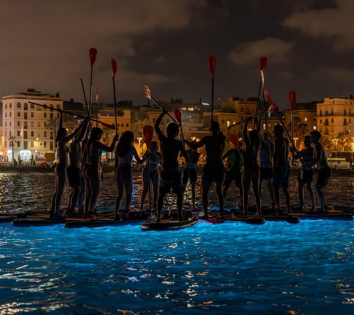 starlight-paddlesurf-during-the-night-in-barcelona