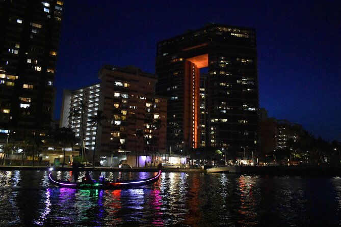 starlight-waikiki-gondola-cruise-non-shared-evening-moonlight