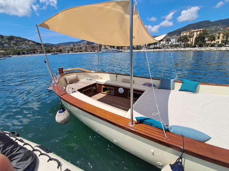 Starlit Luxury Boat Charter with Aperitif in Portofino - The Experience Onboard