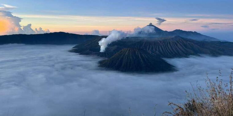 start-malang-bromo-sunrise-and-ijen-2d-1n-share-tour
