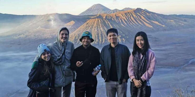 start-surabaya-or-malang-tumpak-sewu-bromo-ijen-3-days