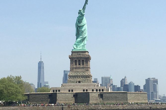 statue-of-liberty-and-ellis-island-60-minute-sightseeing-cruise