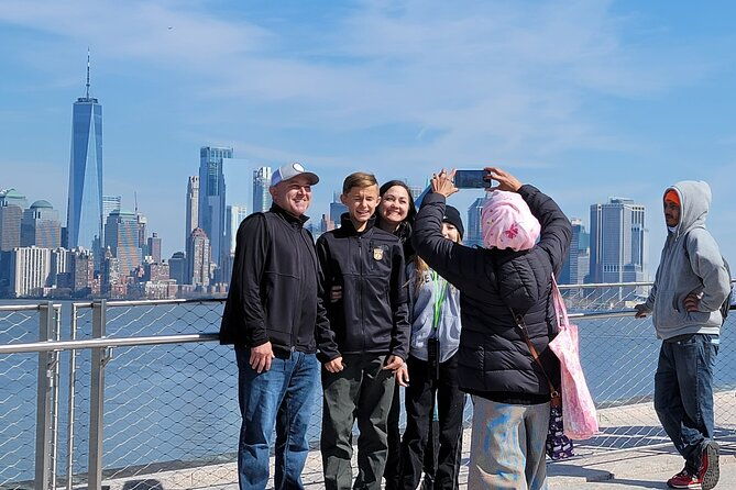 statue-of-liberty-and-ellis-island-small-group-tour