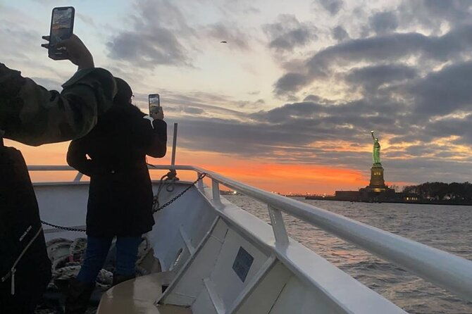 statue-of-liberty-and-ellis-island-sunset-cruise-in-new-york