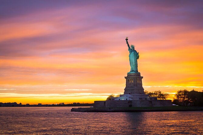 statue-of-liberty-and-ellis-island-tour-by-ferry