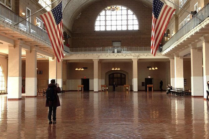 statue-of-liberty-roundtrip-ferry-ticket