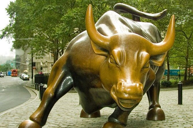 statue-of-liberty-sailing-experience-and-3hr-nyc-walking-tour