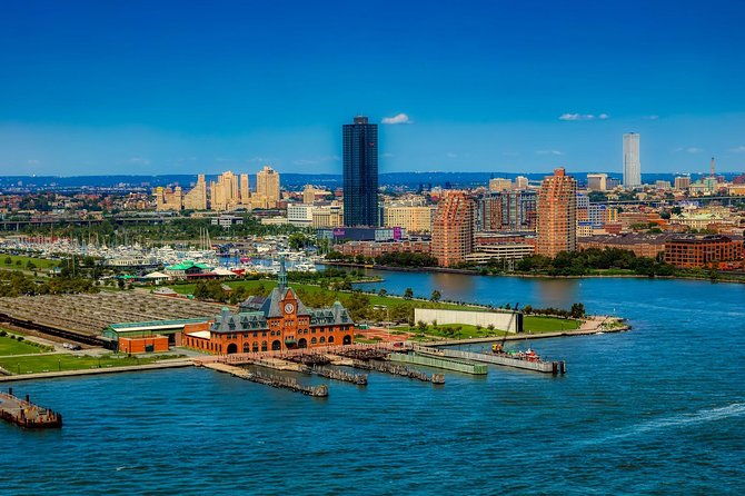 statue-of-liberty-sunset-cruise-and-new-york-city-sky-line