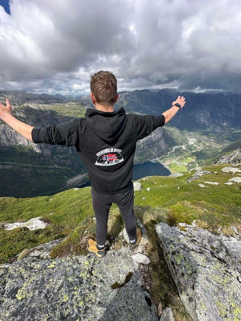 stavanger-8-day-guided-trekking-tour-with-accommodation