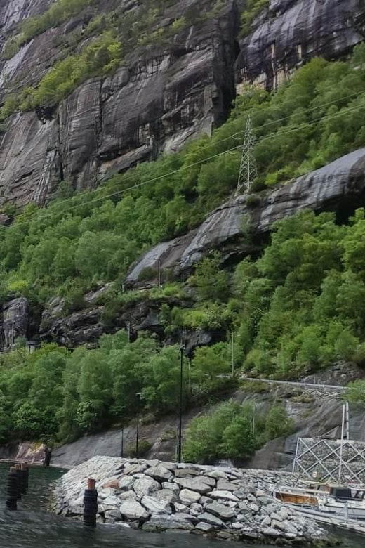 stavanger-kjerag-and-lysebotn-guided-tour