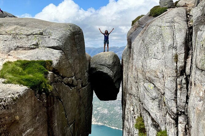 stavanger-kjerag-hike-with-guide-and-transportation