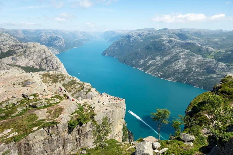 Stavanger: Lysefjorden Cruise and Preikestolen Hike - The Experience: What to Expect