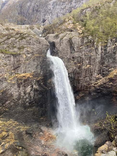 Stavanger: Månafossen Waterfall Guided Tour with Transport - The Journey to Månafossen: What to Expect