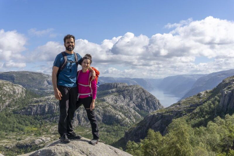 stavanger-preikestolen-classic-hike-and-side-trail