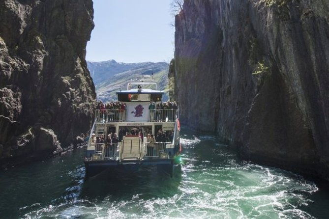 stavanger-waterfalls-caves-and-rock-tour-by-sea
