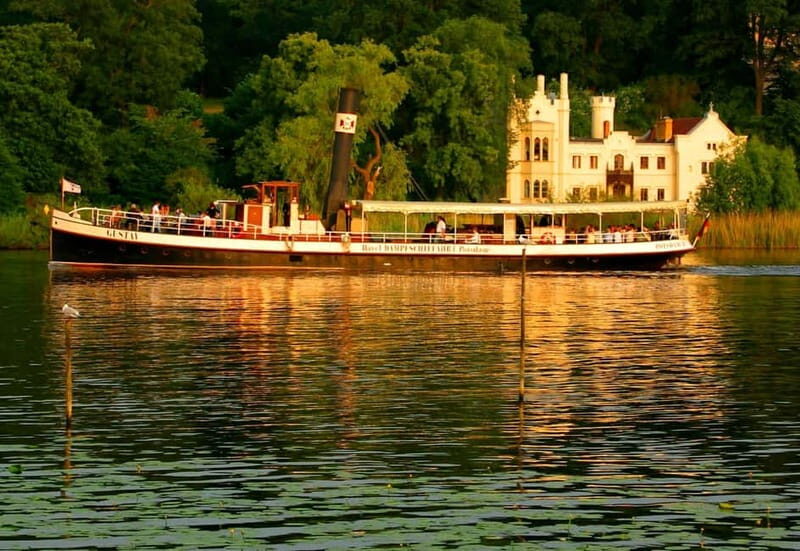 Steamboat Gustav  Day trip to Berlin - An In-depth Look at the Itinerary and Experience  