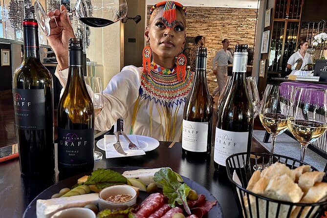 Stellenbosch & Franschhoek 20 Wine Tasting + Lunch Shared Tour - The Itinerary and What to Expect