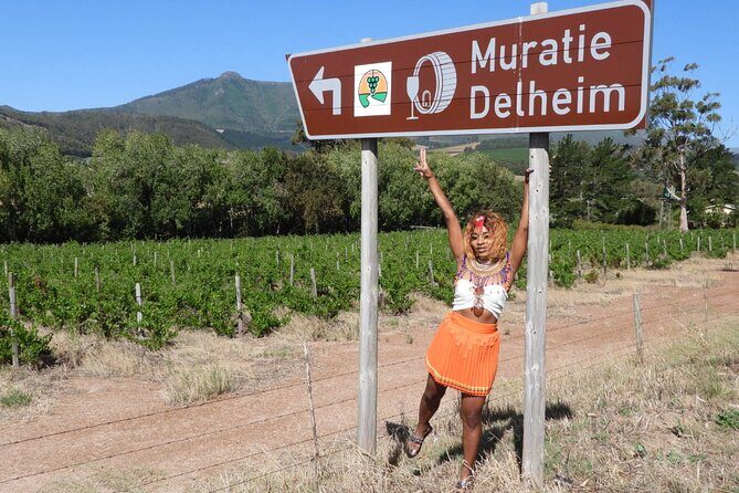 Stellenbosch & Franschhoek 20 Wine Tasting + Lunch Shared Tour - FAQ