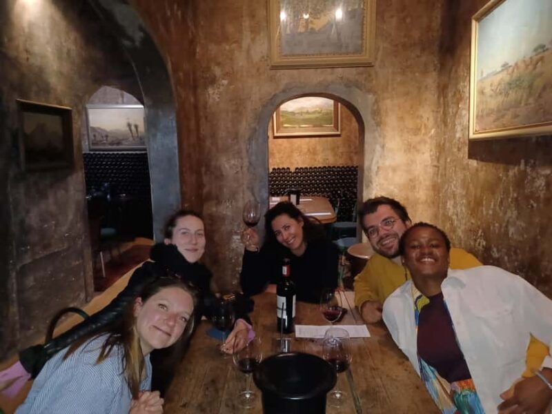 Stellenbosch wine tour, all inclusive of lunch and tastings. - Key Points