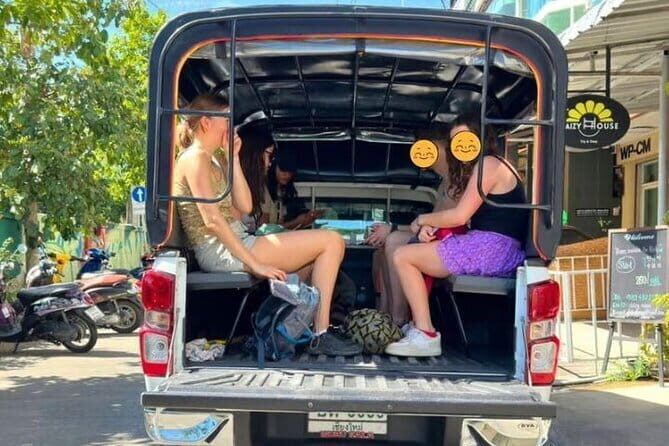 Sticky Waterfall Retreat and Chet Si Fountain Transfer - The Experience from a Reviewers Perspective