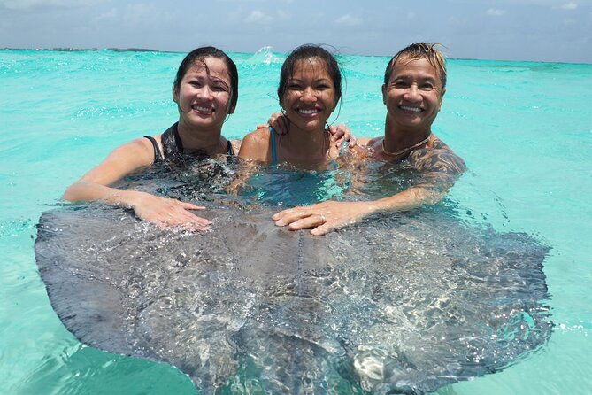 stingray-city-and-coral-gardens
