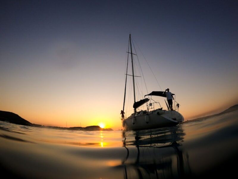 stintino-asinara-la-pelosa-sunset-private-sailing-tour