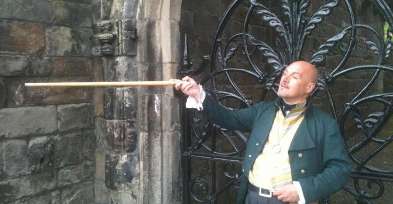 Stirling Castle and the Old Town: Private Walking Tour - A Walk Through Stirling’s Historic Heart