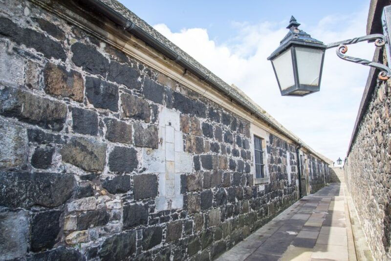 stirling-castle-highland-lochs-whisky-tour-from-edinburgh