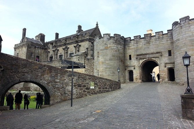 stirling-castle-trossachs-and-loch-lomond-shore-excursion