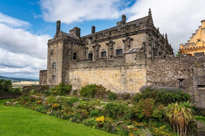 Stirling: Express Walk with a Local - Exploring Stirling in an Hour: What to Expect