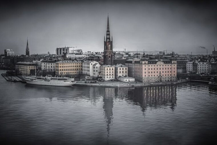 stockholm-1-5-hour-ghost-walk-and-historical-tour