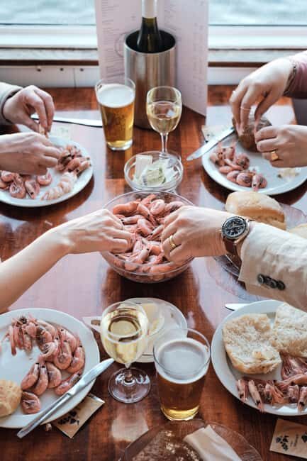 Stockholm: All-You-Can-Eat Shrimp/Tacos Cruise & Cover band - FAQs